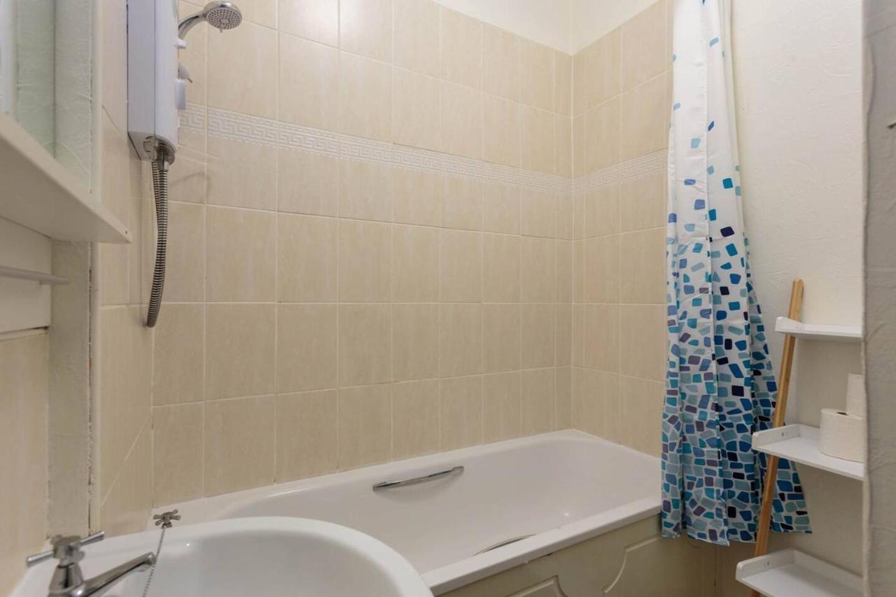 Fountain Park Apartment 1Bed Единбург Номер фото
